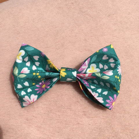 Spring Forest Bow Tie Green