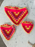 Pañuelo de ganchillo para perro - Rosa fucsia